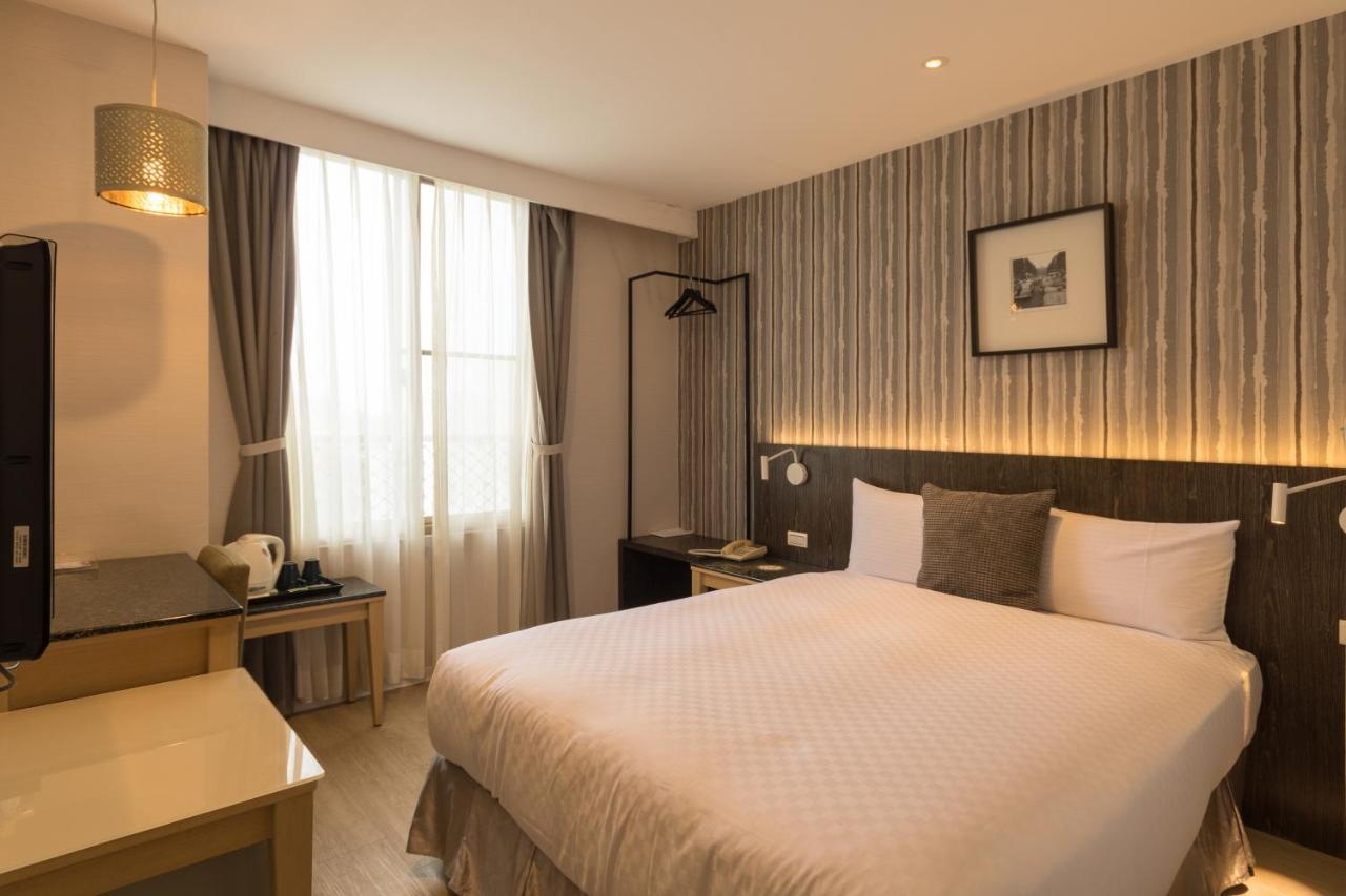 טאינאן Just Enjoy Business Hotel מראה חיצוני תמונה