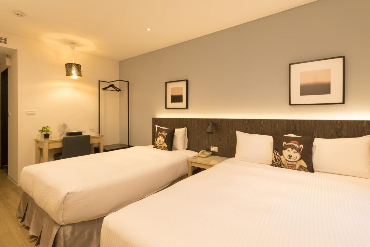 טאינאן Just Enjoy Business Hotel מראה חיצוני תמונה