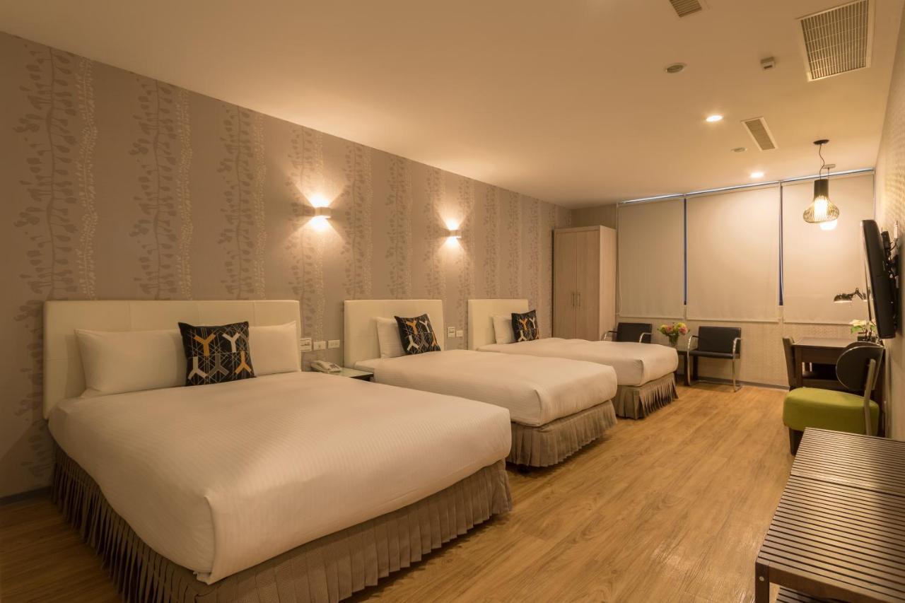 טאינאן Just Enjoy Business Hotel מראה חיצוני תמונה