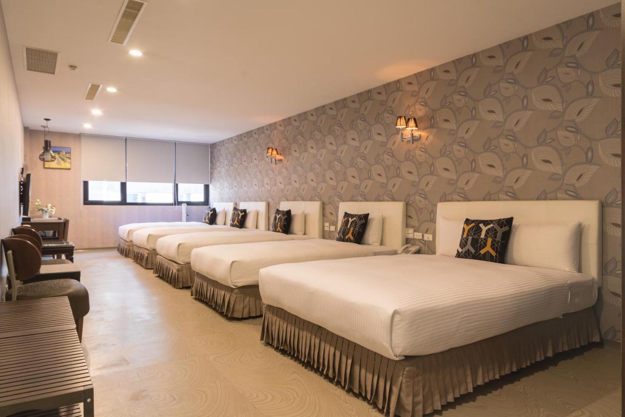 טאינאן Just Enjoy Business Hotel מראה חיצוני תמונה