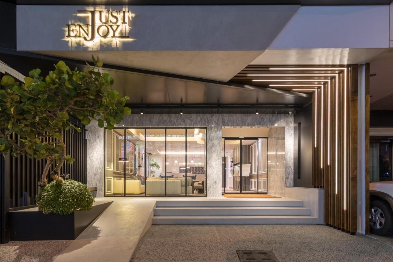 טאינאן Just Enjoy Business Hotel מראה חיצוני תמונה
