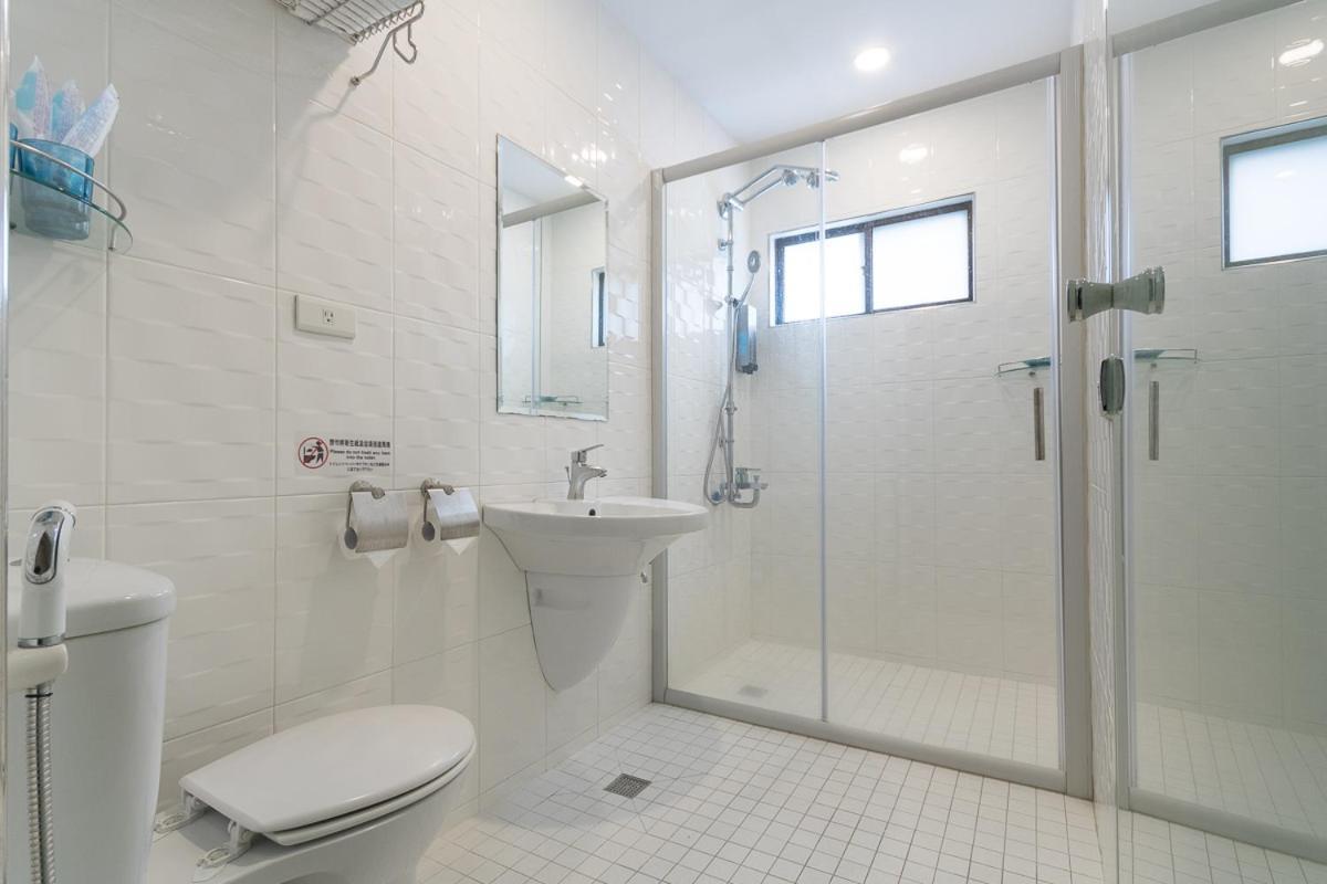 טאינאן Just Enjoy Business Hotel מראה חיצוני תמונה