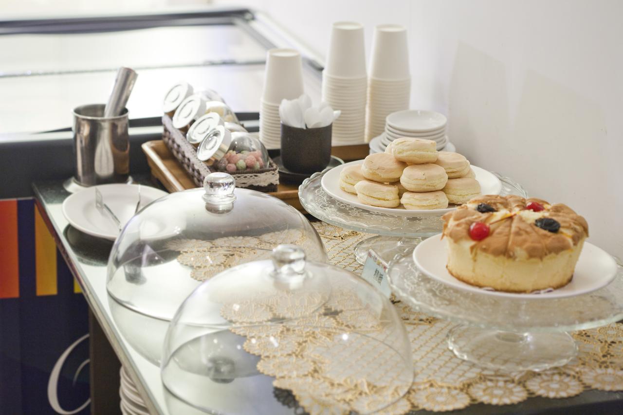 טאינאן Just Enjoy Business Hotel מראה חיצוני תמונה